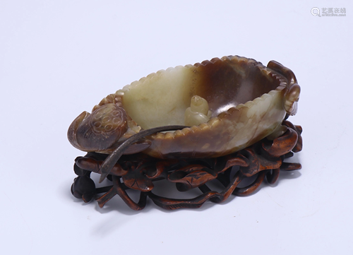 A CHINESE FINE BROWN JADE LOTUS LEAF SH…