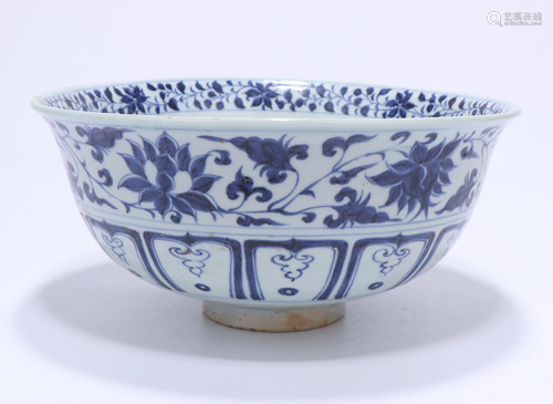 A CHINESE BLUE AND WHITE BOWL, MING DYNASTY