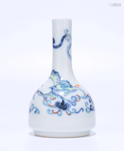 A CHINESE OVERGLAZED VASE, MING DY…