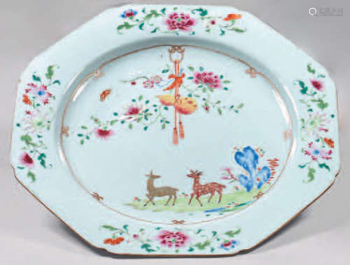 Chinese porcelain dish. Qianlong, 18th century. Oc…
