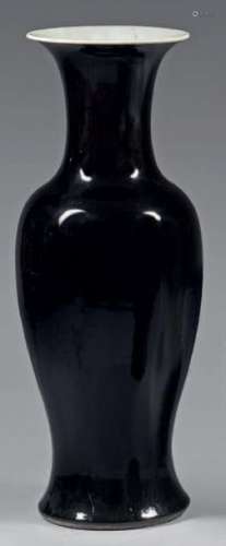 China porcelain vase. 19th century. Restored balus…