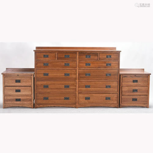 Three Piece Suite of Mission Style Oak Furniture.