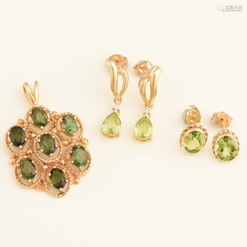 Peridot, Diamond, 14k Yellow Gold Jewelry Suite.