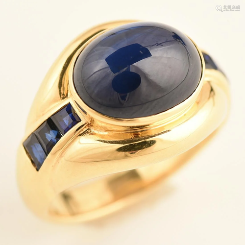 Sabbadini Sapphire, 18k Yellow Gold Ring.