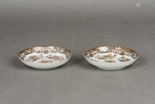 A PAIR OF IRON-RED AND INK DISHES, 19TH CENTURY