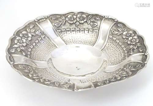 A Greek Sterling silver bowl with Floral decoration maker XEIPOE marked EPT XEIPOE 9