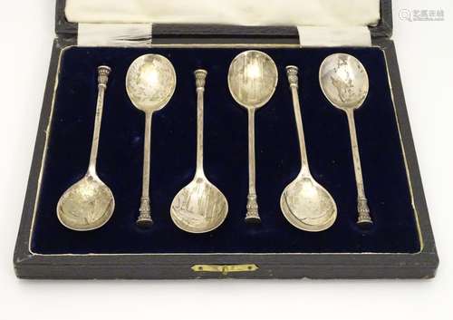 A case set of 6 silver spoons with hallmarked London 1927 maker Josiah Williams & Co (David