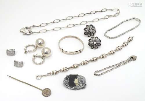 Assorted jewellery including an Art Nouveau style brooch, silver bracelet earrings etc silver