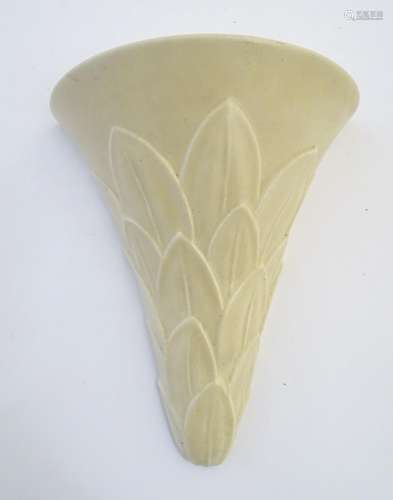 A Gray's pottery Art Deco style wall pocket / vase with leaf decoration. Marked verso. Approx. 9