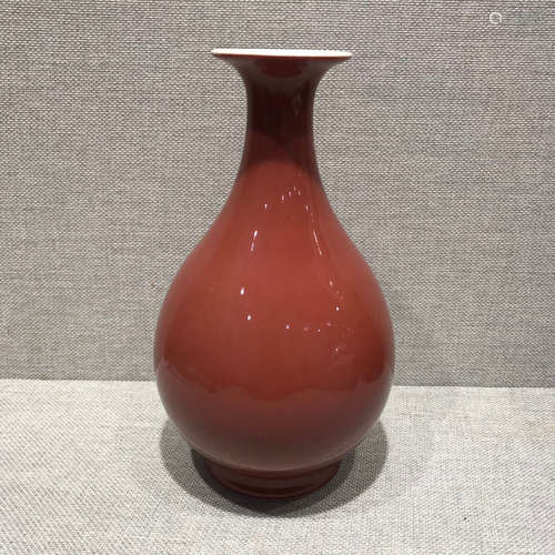 QIANLONG MARK, CHINESE RED GLAZED VASE