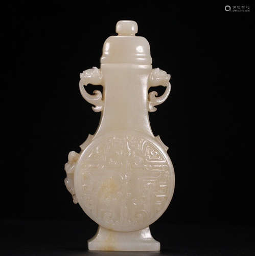 CHINESE CARVED HETIAN JADE VASE