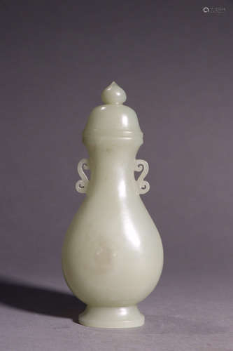 CHINESE CARVED HETIAN JADE VASE