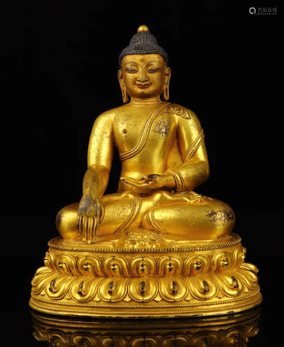 CHINESE GILT BRONZE BUDDHA