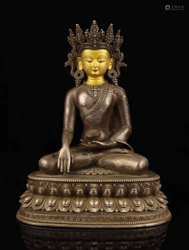 CHINESE GILT BRONZE BUDDHA