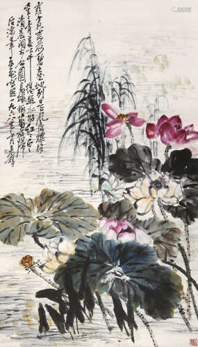 王个簃(1897-1988) 夏荷图 纸本设色 立轴