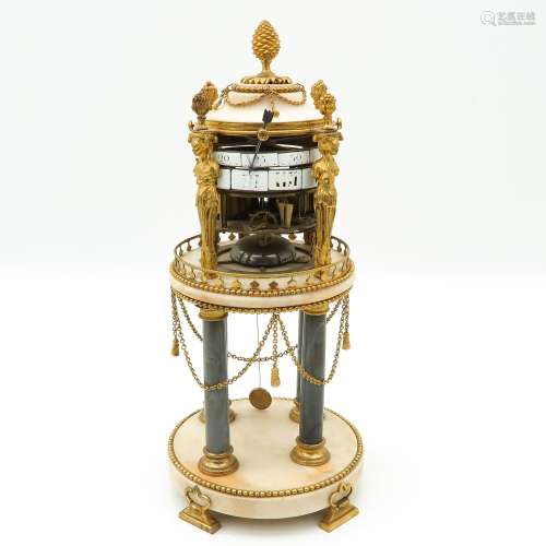 A Signed French Cercle Tournant Pendule