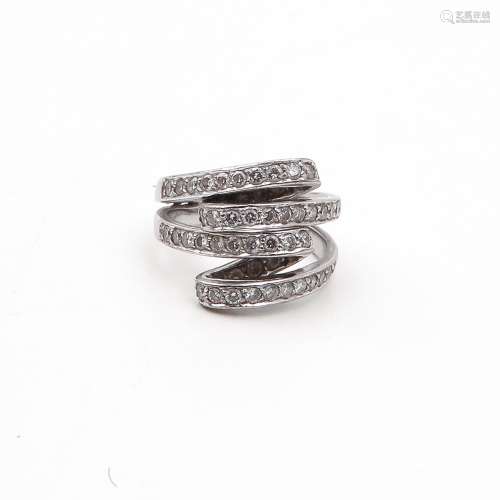 An 18KG Ladies Diamond Ring