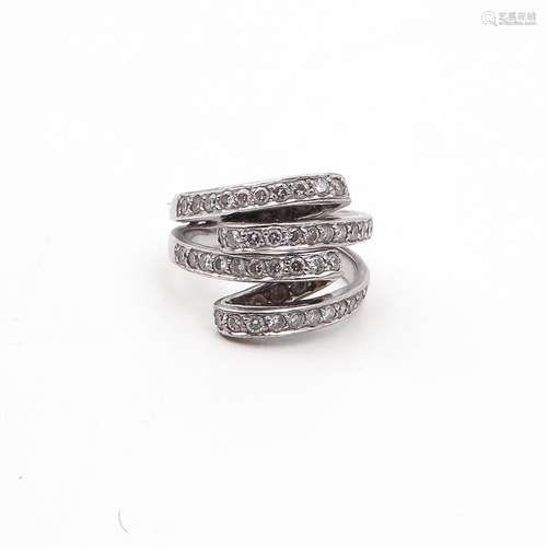 An 18KG Ladies Diamond Ring