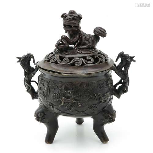 A Tripod Bronze Censer with Cover