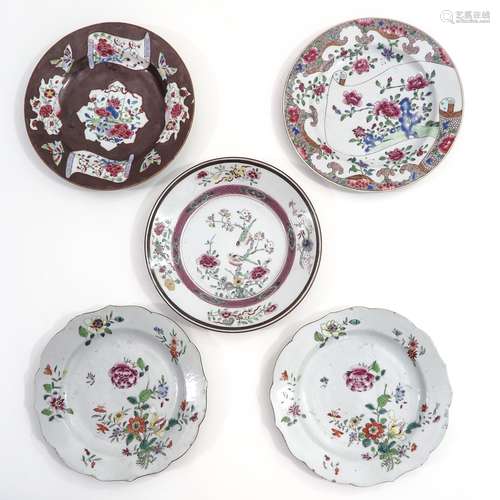 A Collection of 5 Famille Rose Plates