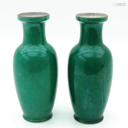 A Pair of Green Glaze Vases