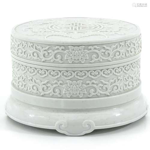 A Blanc de Chine Round Covered Box