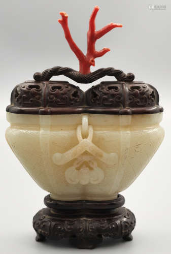 A HETIAN JADE CARVED DOUBLE JOINTED VASE WITH CORAL