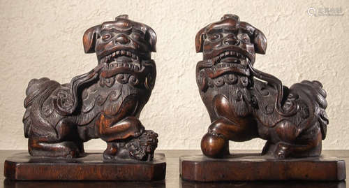 PAIR OF CHENXIANG WOOD CARVED LION SHAPE PAPERWEIGHT