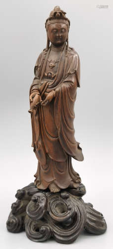 A TANXIANG WOOD CARVED GUANYIN STATUE