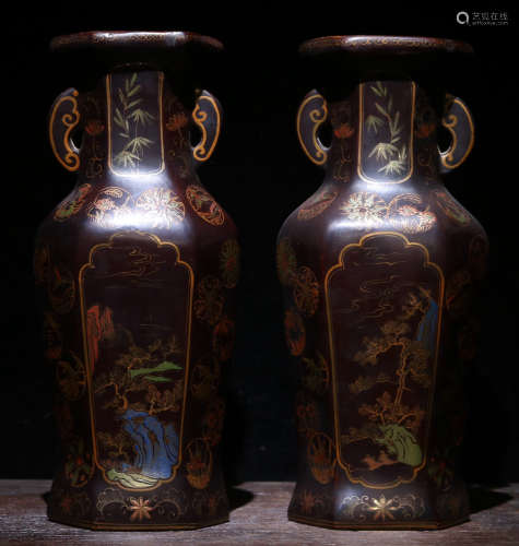 PAIR OF LACQUER OUTLINE IN GOLD POETRY PATERN VASES