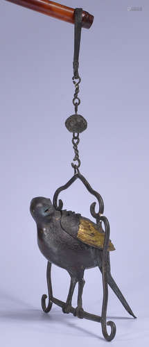 A GILT BRONZE CASTED BIRD SHAPE CENSER