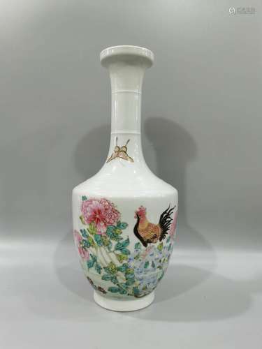 Famille rose vase with chicken drawing