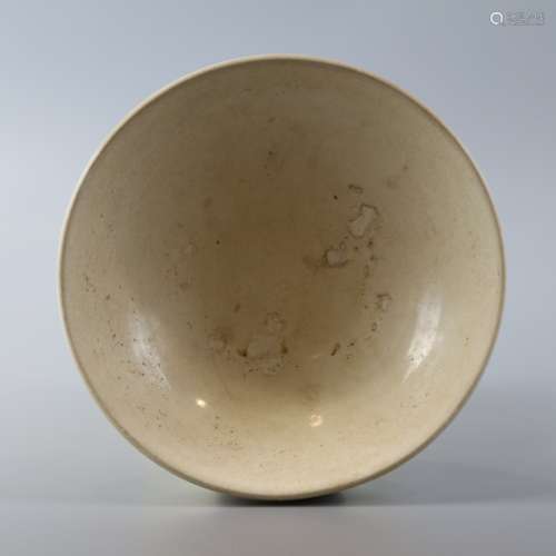 Yaozhou white porcelain bowl
