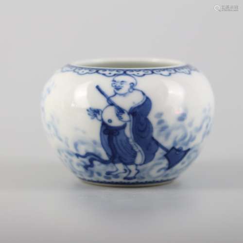 Water bowl decorated with blue and white Maitreya pattern