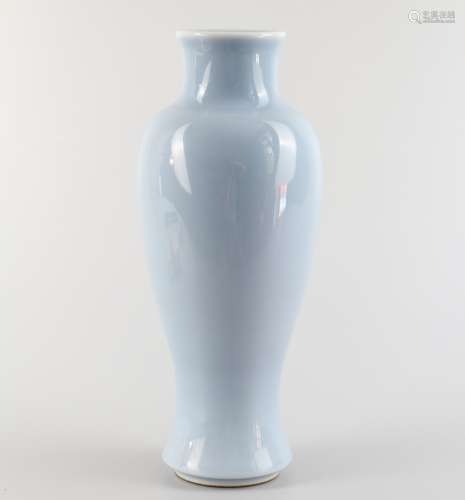 Sky blue glaze olive vase