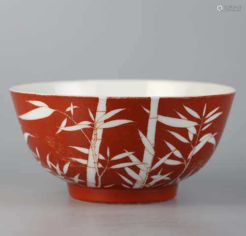 Bowl with red alum and bamboo pattern