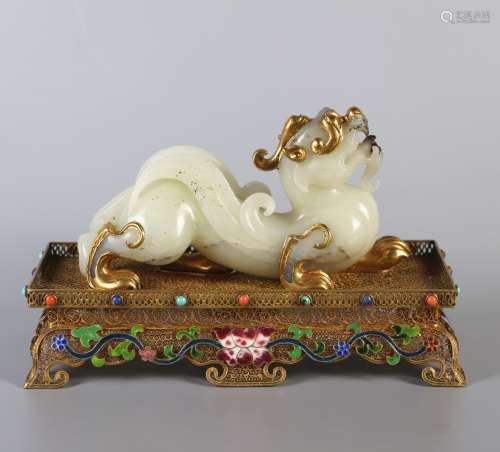 Hetian jade seed material white jade inlaid with gold jade dragon ornament