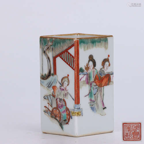 A Chinese Famille Rose Figure Painted Porcelain Brush Pot