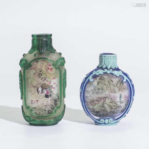 Two Pieces Of Glass Snuff Bottles