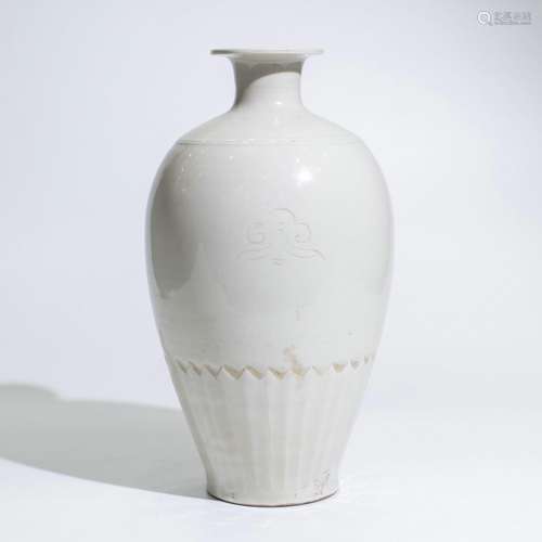 Dingyao Porcelain Vase