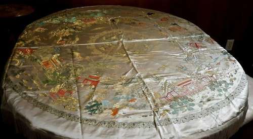 Antique  Chinese Silk  Embroidery Tablecloth! 1970's