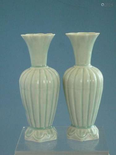 Song Dynasty  Hu Tian Yao carved  Vase 宋代湖田窯瓜楞瓶