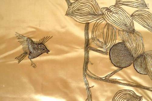 CHINESE 19THC GOLDEN SILK PANEL 3D METALLIC SILVERWORK EMBROIDERY SONGBIRD