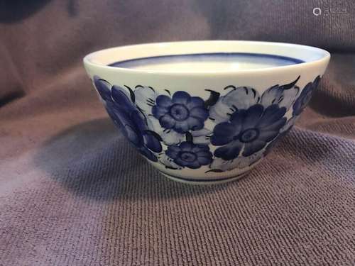 Wloclawek Bowl Blue And White Flowers