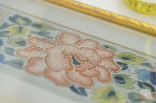 ANTIQUE CHINESE SILK EMBROIDERED PANEL IN FRAME with FORBIDDEN STITCH UU622