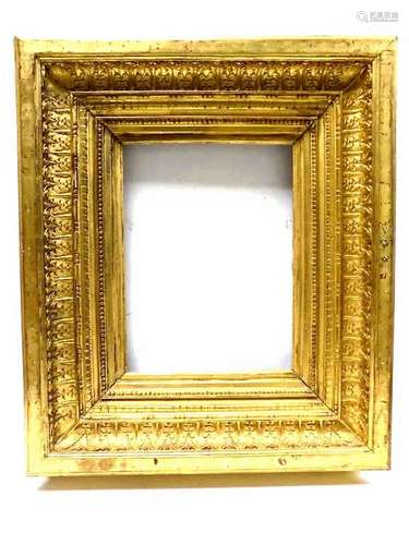 19TH CENTURY GILT VICTORIAN FRAME