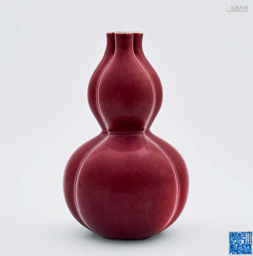 清乾隆 郎窑红釉三孔葫芦瓶