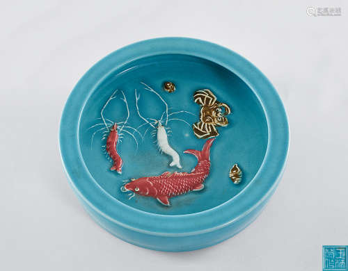清中期 天青釉粉彩雕瓷仿生“鱼、虾、蟹”笔洗