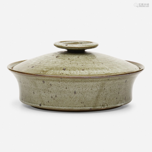 Robert Turner, lidded vessel