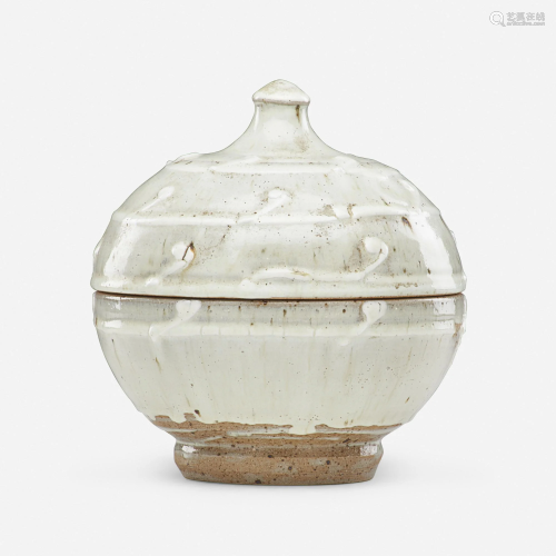 Takeshi Yasuda, lidded jar